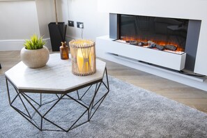 Living Room / Lounge