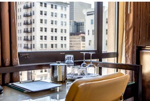 A work-friendly area with inspiring views, perfect for staying productive or planning the day's adventures.