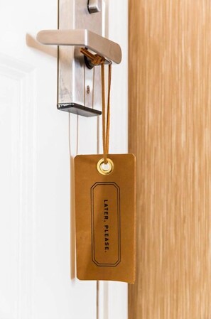A gentle reminder for privacy.