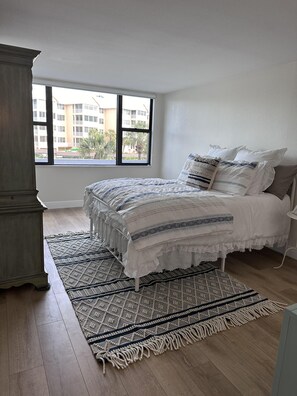 Queen bed