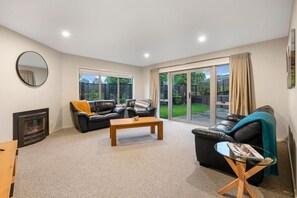 Lounge with gas fire