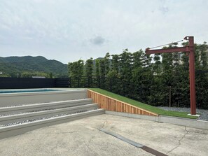 pool