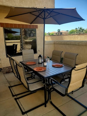 Outdoor dining