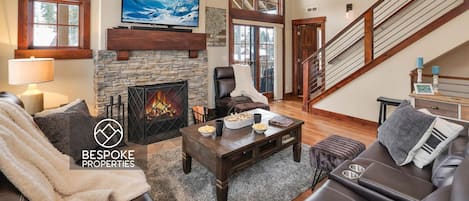 Cozy Up After a Day of Adventure 🔥: Return from the slopes to warm up by the fire—this is your perfect retreat for relaxation and hot cocoa!