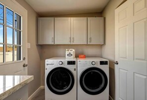So fresh and so clean with in-home washer and dryer.