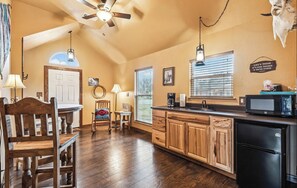 The Duke Kitchenette