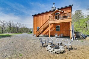 Unit Exterior | Single-Story Apartment | 1 Mi to Boat Ramp