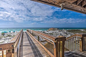 Sandpiper Cove Community Amenities | Beach Access | Beach Service Available