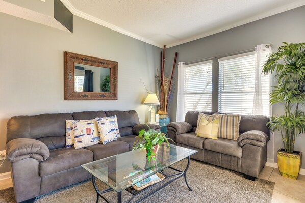 Destin Vacation Rental | 1BR | 1BA | 800 Sq Ft | Step-Free Access