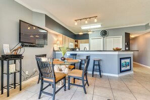 Dining Area | Single-Story Unit