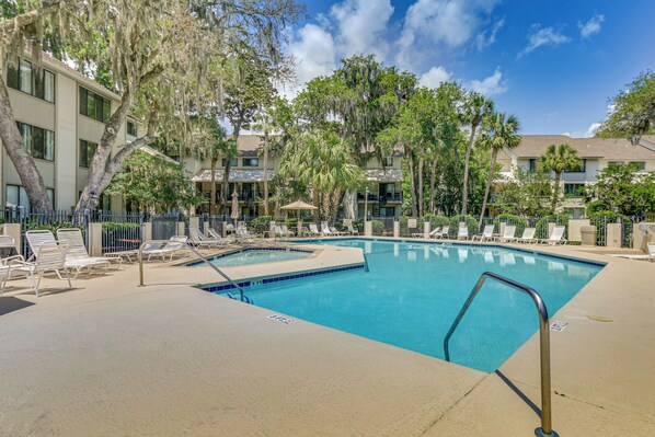 Hilton Head Island Vacation Rental | 2BR | 2.5BA | 1,250 Sq Ft | Stairs Required