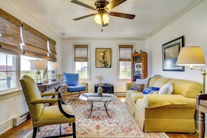 Living Room | Free WiFi | Central A/C & Heating | Piano | 1st Floor