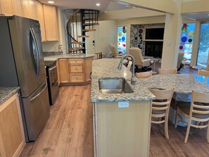 Complete kitchen Granite Tops Stainless just bring FOOD/DRINK
