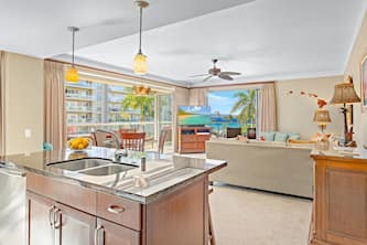 Maui Resort Rentals: Honua Kai Hokulani 341 - Upgraded 2BR Ocean View Suite w/ Deluxe Corner Floor Plan!