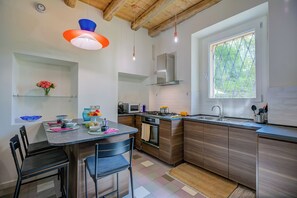 Kitchen and dining area
