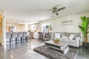 Living Area | Queen Sleeper Sofa | Flat-Screen TV