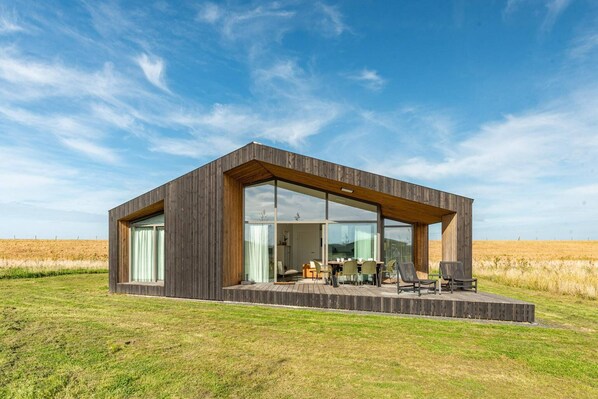 Außenseite Ferienhaus [Sommer]