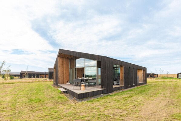Außenseite Ferienhaus [Sommer]