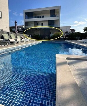 Holiday Home Swimming Pool