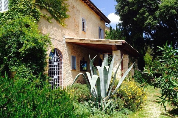 Holiday Home Exterior [summer]