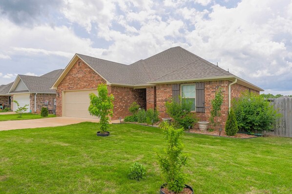 A newer built subdivision and fully brick home is just what you need for an easy stay.