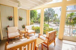 Lounge area on the screened patio. 