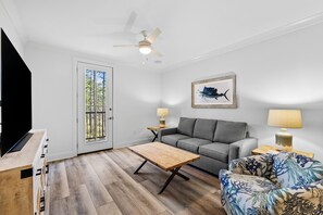 PNWD334 Living Area