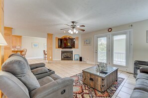 Living Room- Fireplace Inoperable