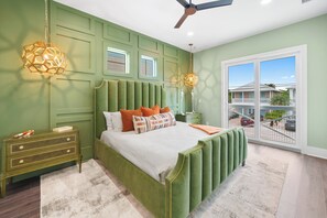 2nd Floor King Room with Private En-suite