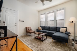 Spacious living room