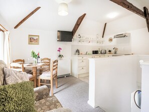 Open plan living space | Hingham Mill Cottage, Wadebridge