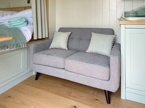 Open plan living space | The Good Shepherd Hut, Froxfield, near Petersfield