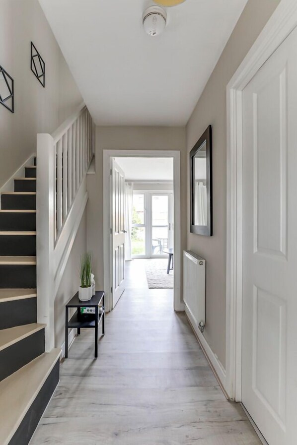 Spacious hallway as you enter the property