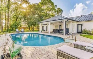 Beautiful relaxing private backyard with pool.