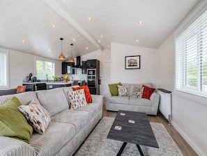 Open plan living space | Berberis Lodge, Willington, near Derby