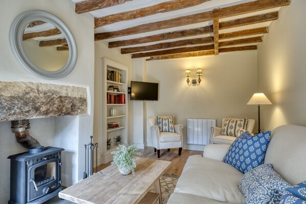Old Post Office Cottage Sitting Room - StayCotswold