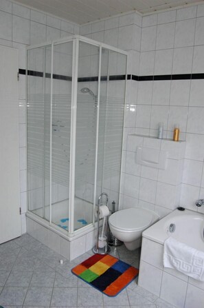 Ferienwohnung, 78 qm, 1-4 Pers.-Rottmann Bad b
