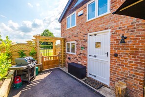 Welcome to Castle View, Beeston, Cheshire