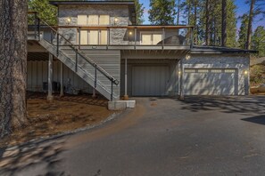 "Handrail","House","Staircase","Road","Indoors"