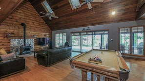 Spielezimmer