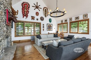 Great Room &amp; Fireplace