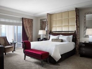 Unit with King size bed