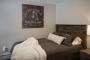 1st. Bedroom.