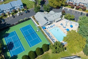 Eagles Landing Pool/Tennis Courts