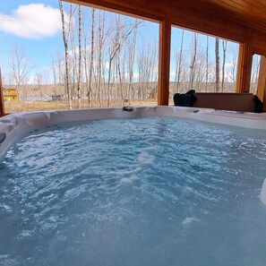 Bain à remous intérieur