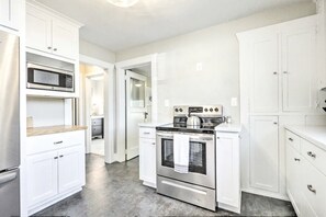 
Electric range.