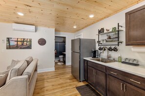 Kitchen (1)