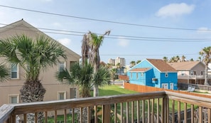 Neighborhood, Nature, Outdoors, Scenery, Balcony