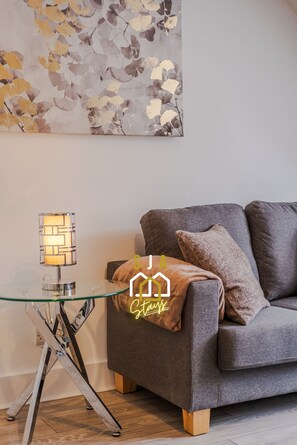 Living Room / Lounge