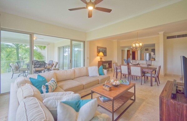 HDM 333 - Golf view apartment in exclusive resort, access to private beaches (5701)